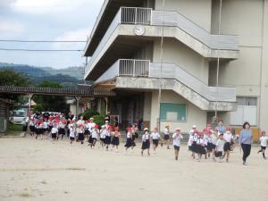 西江原小学校の画像
