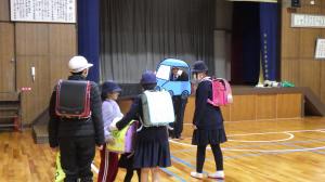 不審者避難訓練②