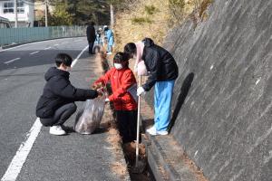 アダプト