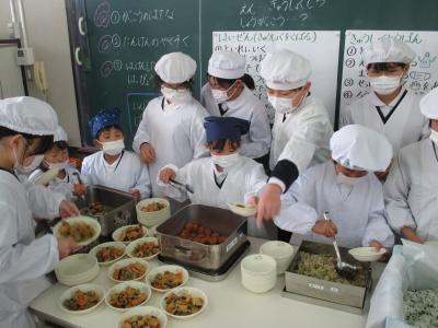 給食