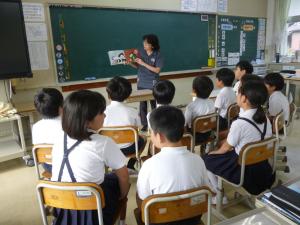 読み聞かせ1100418