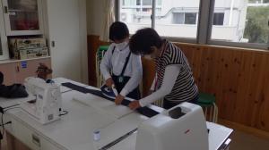 あいさつタスキづくり①