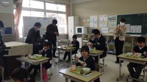 給食の様子