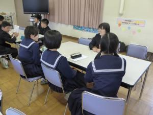 出身中学校訪問、学校説明会の様子